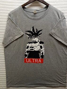Dragonball Mens XL Gray Short Sleeve T-Shirt. Graphic Print Fading Y2K Casual